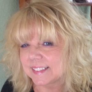 Meet your Posher, Elaine